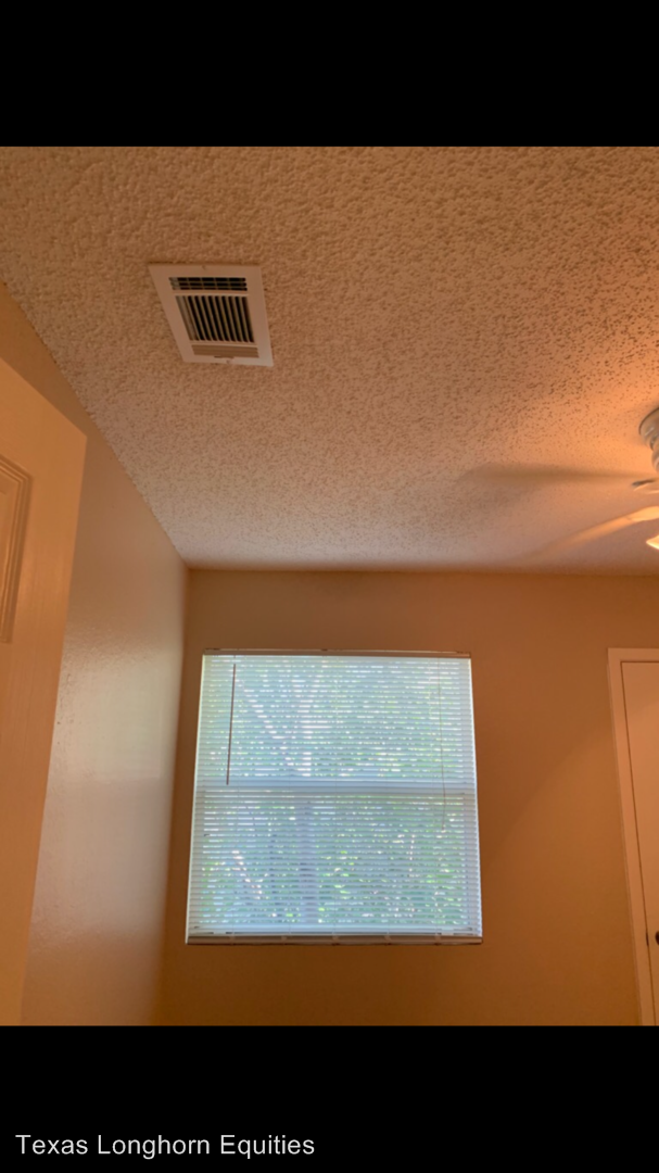 Building Photo - 2203 Tabor Ct