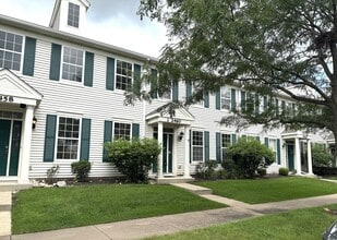 Building Photo - 2460 Georgetown Cir