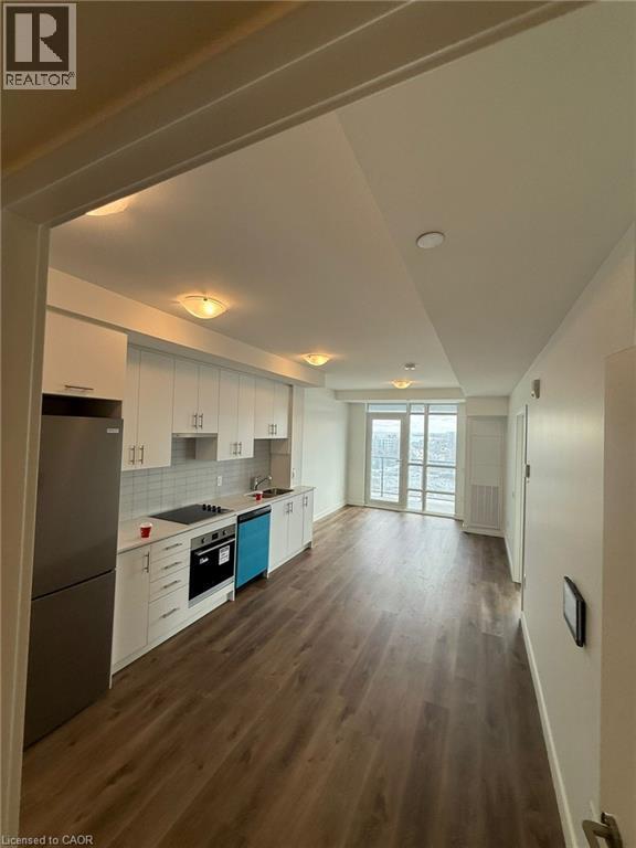 Building Photo - 461 Green Rd