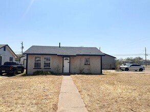 Building Photo - 2209 W Kentucky Ave
