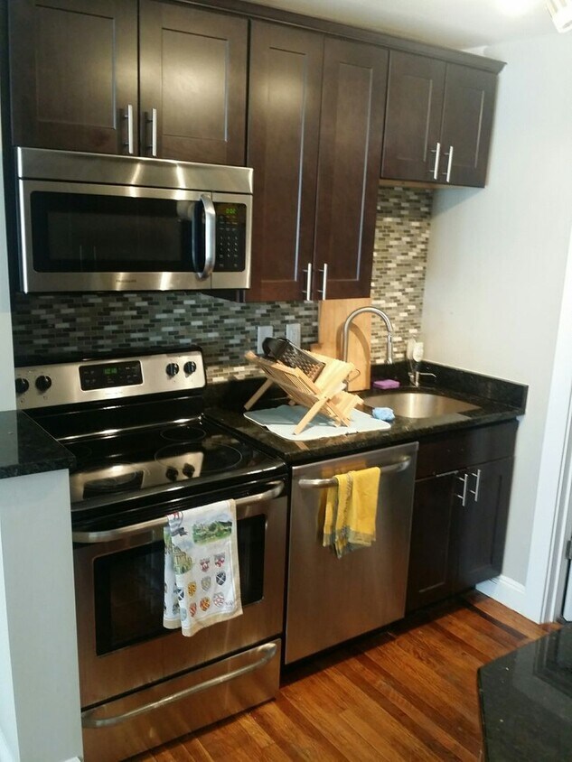 35 Bay State Rd Unit 3F, Boston, MA 02215 Condo for Rent in Boston