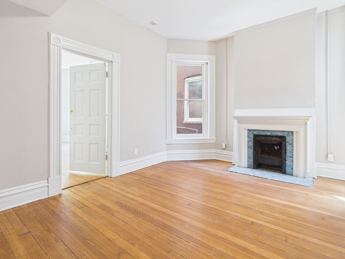 Photo - 7 East Franklin Street