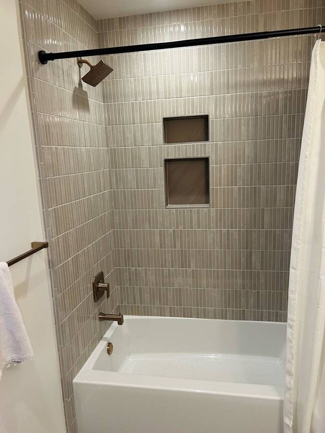 Foto del edificio - 608 Montana Ave