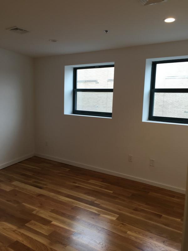 Foto del edificio - 600 Columbia Rd