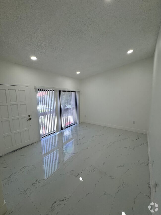 Building Photo - 7445 SW 153rd Pl