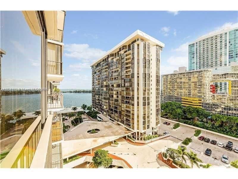 Primary Photo - 1865 Brickell Ave
