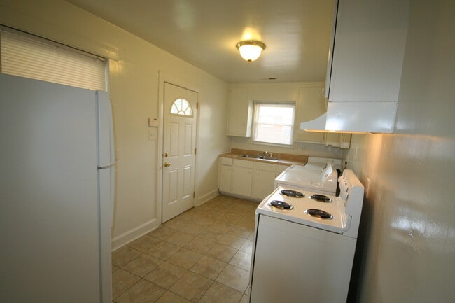 Foto del edificio - Renovated Duplex Unit / Carport / W&D / Ne...