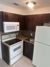 Building Photo - 1770 SW 44th Ave