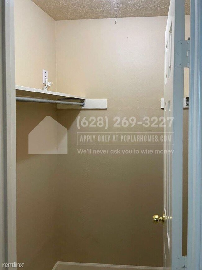 Foto del edificio - 3 br, 2 bath House - 7206 Maple Lane -