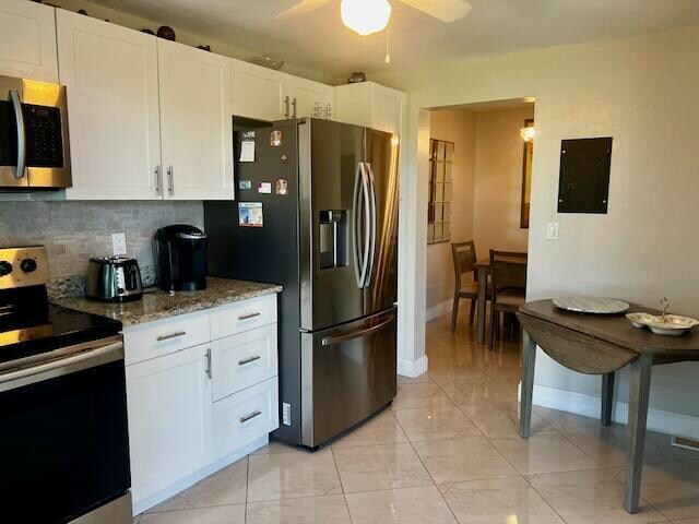 Foto del edificio - 3755 Via Poinciana