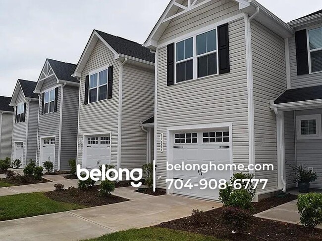 Building Photo - 1517 39th Ave Lp NE