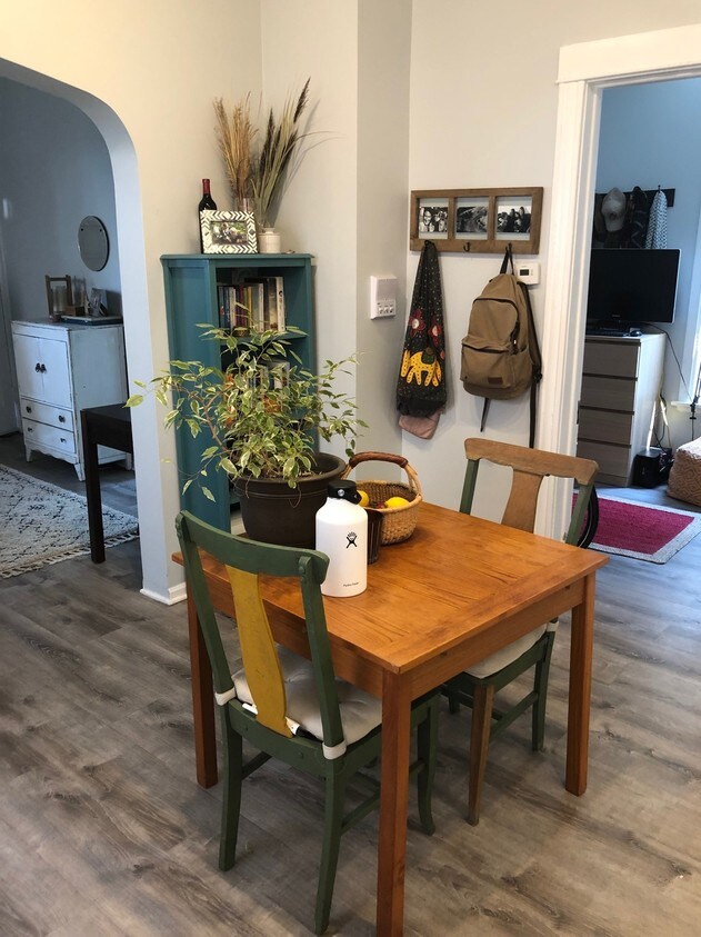 Foto principal - 1460 W Huron St