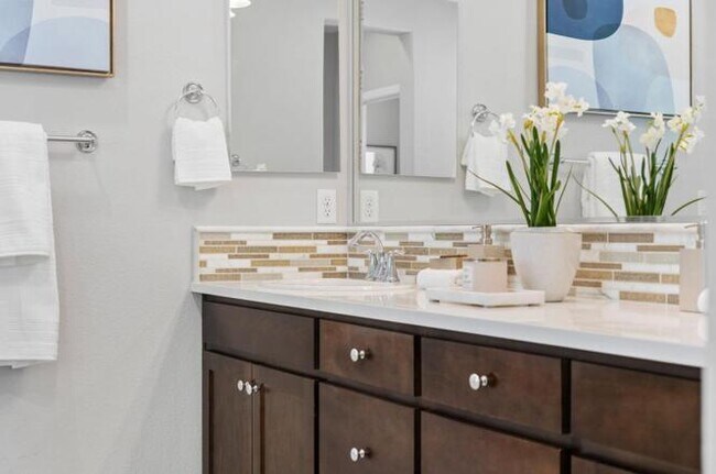 Foto del edificio - 711 Cannery Pl