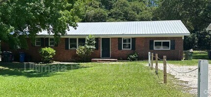 Building Photo - 220 Rose Ave