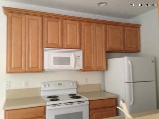 Building Photo - 9439 Sentry Dr
