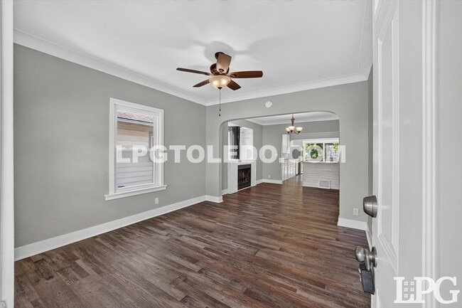 Foto del edificio - 544 Woodsdale Ave