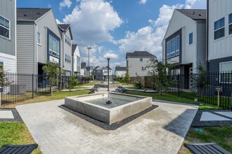 Building Photo - 8324 Springwood Cyn Ln