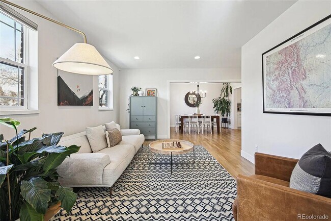 Building Photo - Spacious 4BR House in Sloan's Lake!