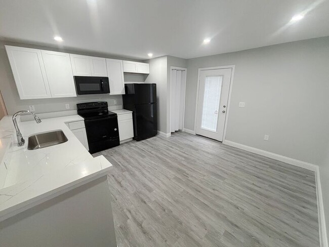 Foto del edificio - 2810 E 21st St