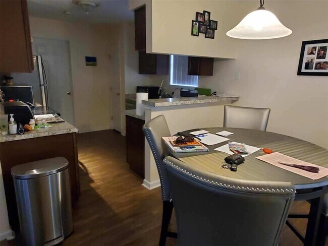 Foto del edificio - 322 Bay Ridge Dr