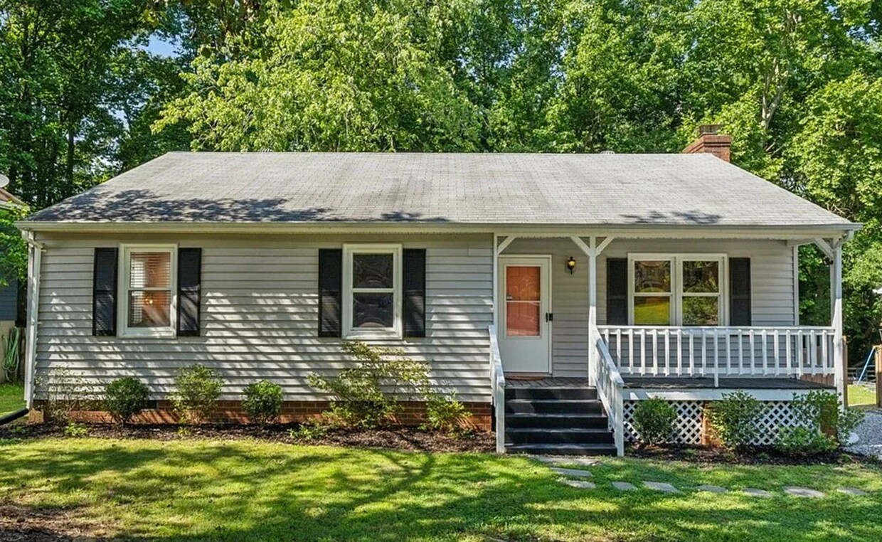 Primary Photo - 7412 Newbys Ct