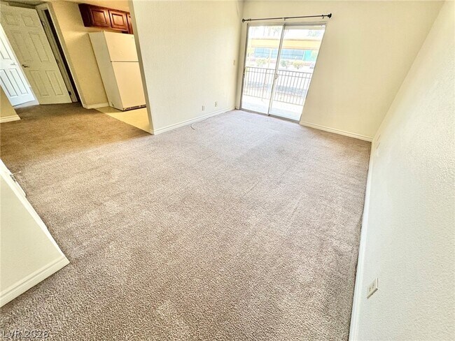 Building Photo - 5060 Indian River Dr