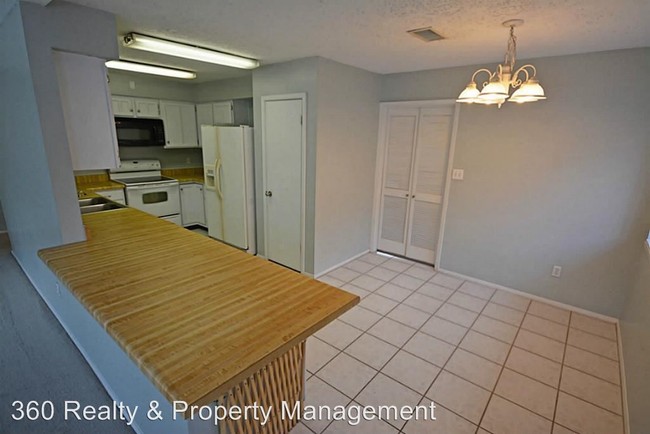 Building Photo - 13411 Tara Oak Dr
