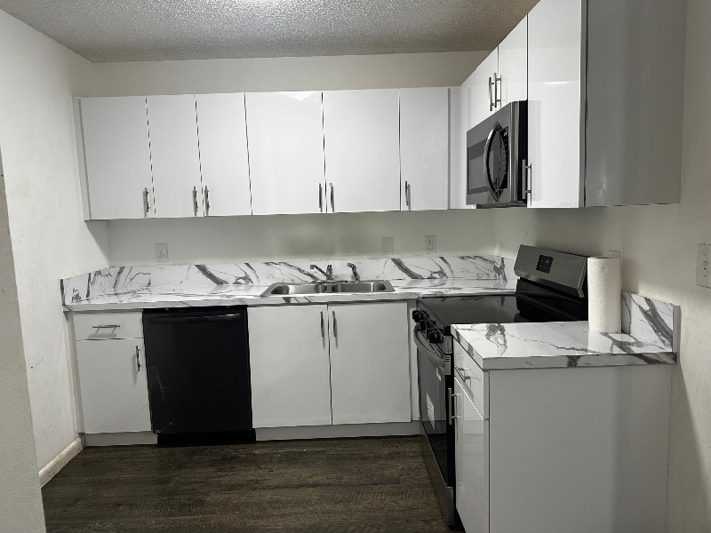 Photo - 10871 NW 45th St (Coral Springs, FL)