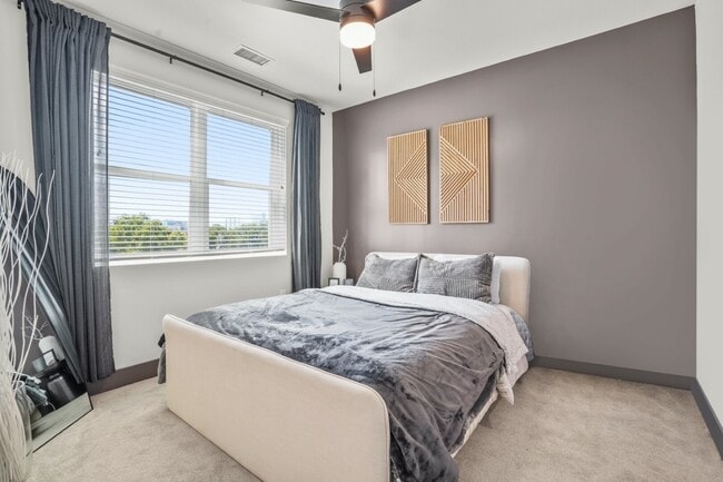 555 Boulevard - 555 Boulevard Apartments