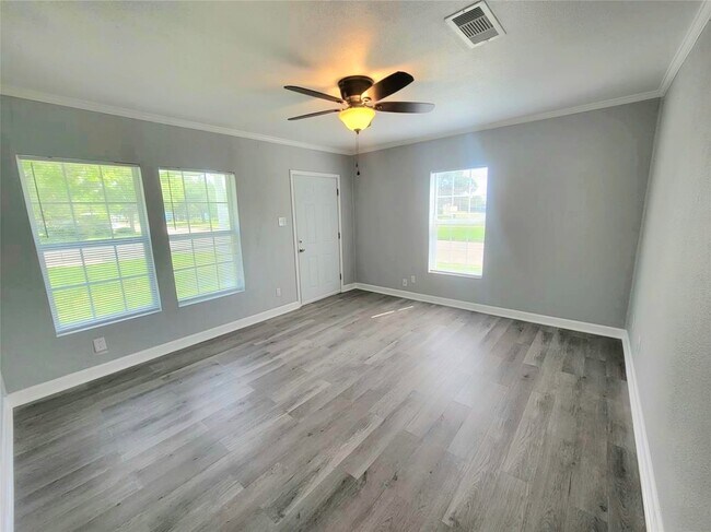 Foto del edificio - 701 18th Ave N