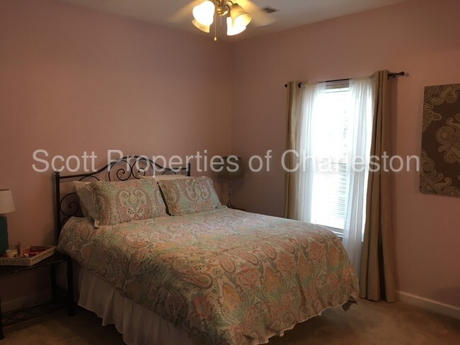 Foto del edificio - 503 S Elgin Ct