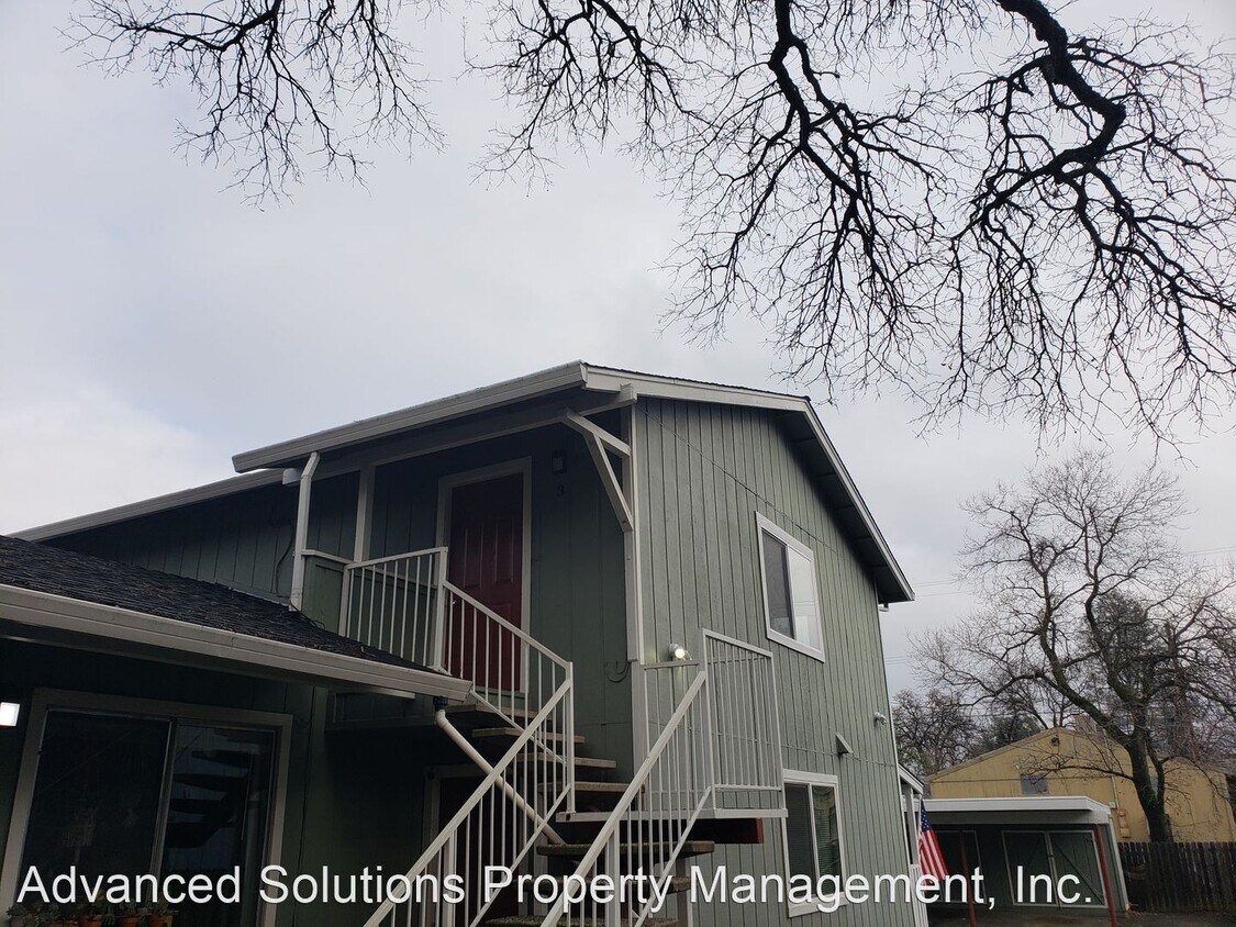 Primary Photo - 2 br, 1 bath House - 1835 Shasta St. #3