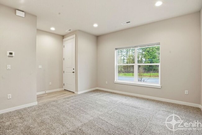 Photo - 18212 NE 47th Ave House