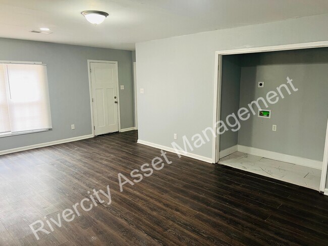 Foto del edificio - 710 Hudson St
