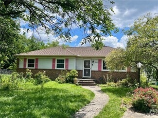 Building Photo - 3911 Sunburst Rd