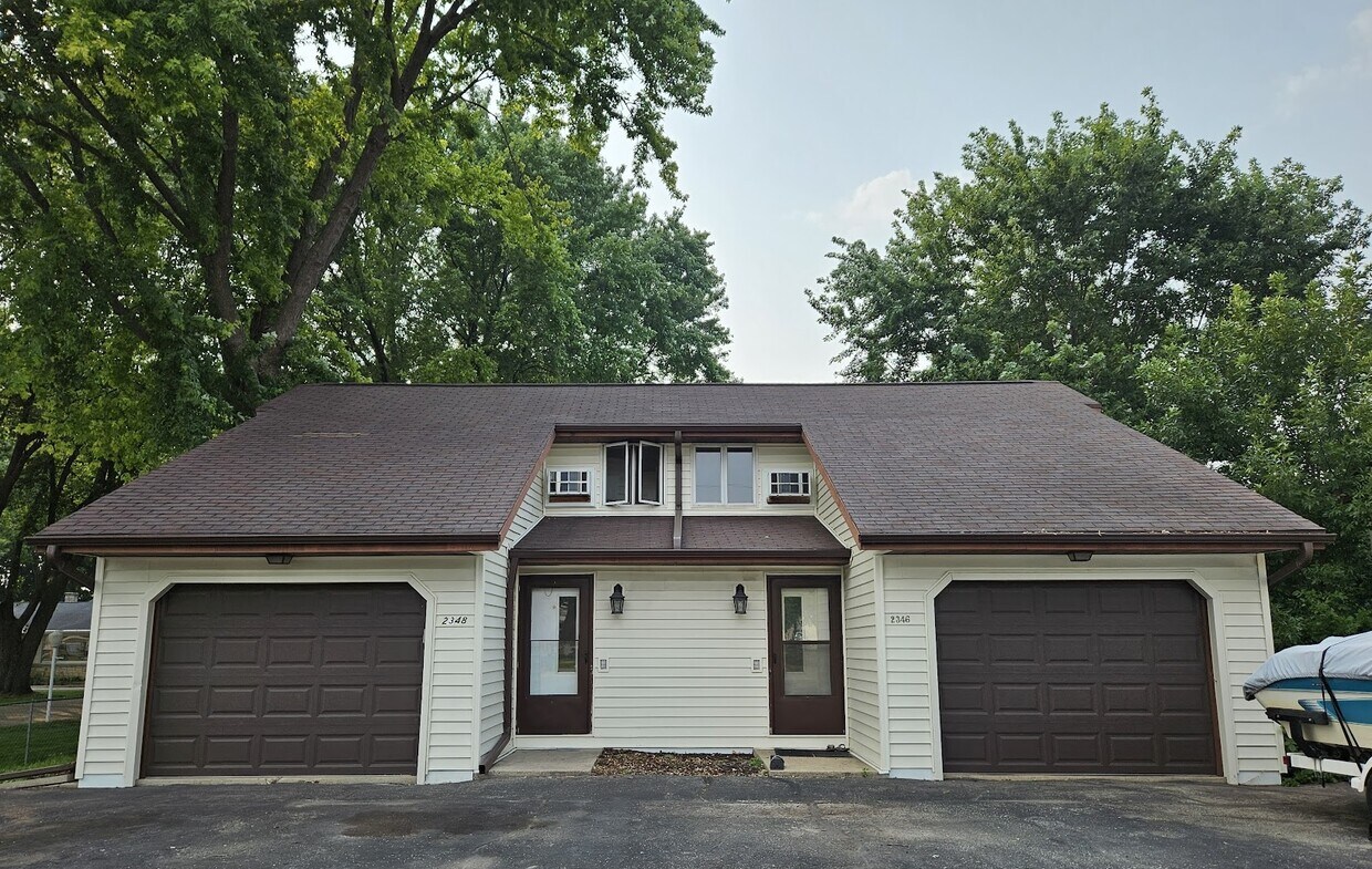 Foto principal - 2346 S Ridge Rd
