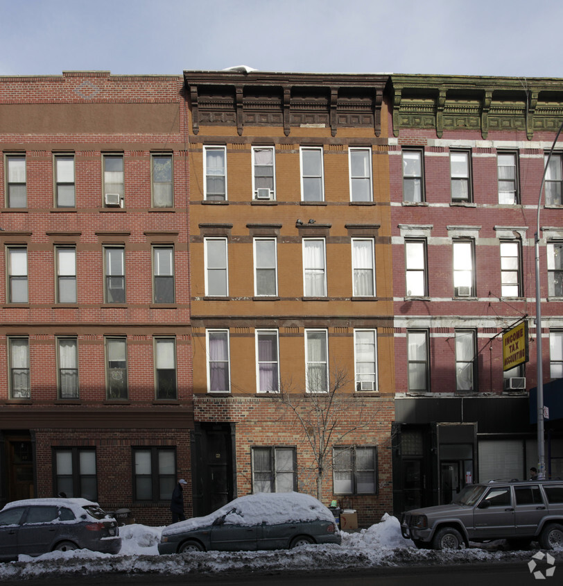 Foto del edificio - 95 Greenpoint Ave