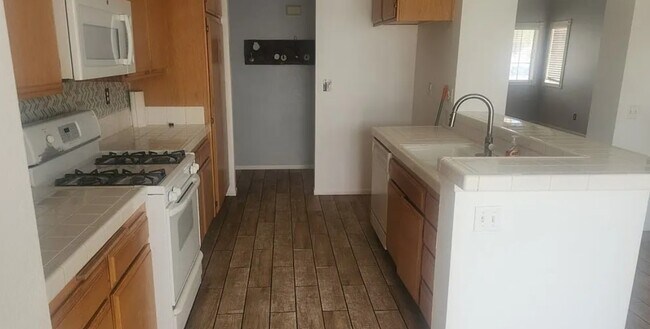 Foto del edificio - 15430 Amber Pointe Dr