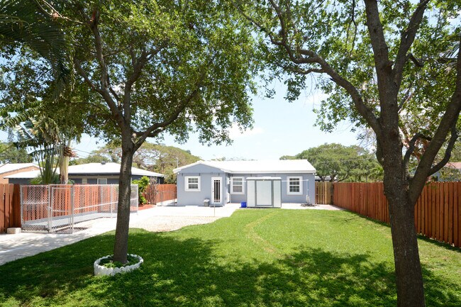 Foto del edificio - READY FOR A NEW TENANT - EXCELLENT PRIVATE PROPERTY IN SOUTH MIDDLE RIVER