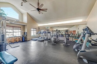 Building Photo - 980 Lake Isabella Way