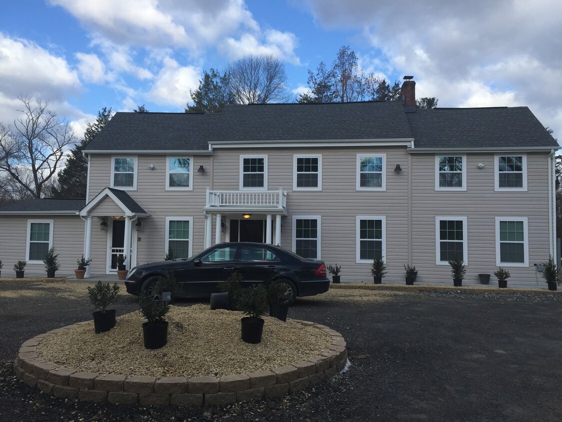 Primary Photo - 13101 Brandywine Rd