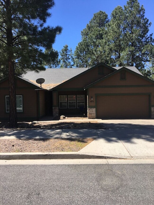 Building Photo - Available for immediate occupancy 4 bedroo...
