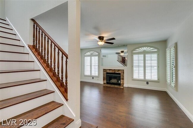 Foto del edificio - 2602 Country Maple Ave