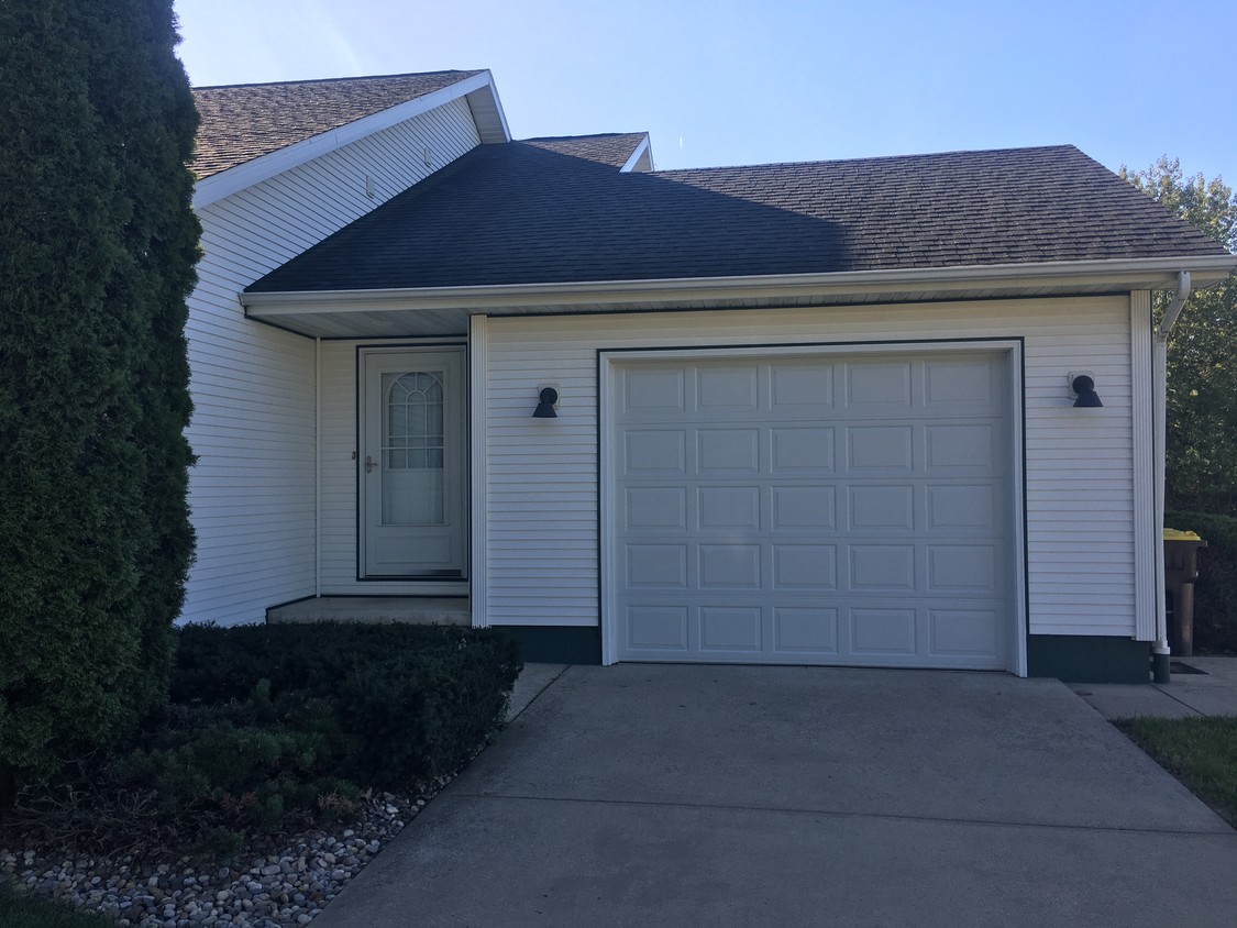 Foto principal - 10494 Baldwin Rd