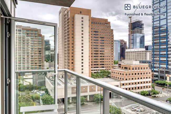 Building Photo - 10349 NE 10th St