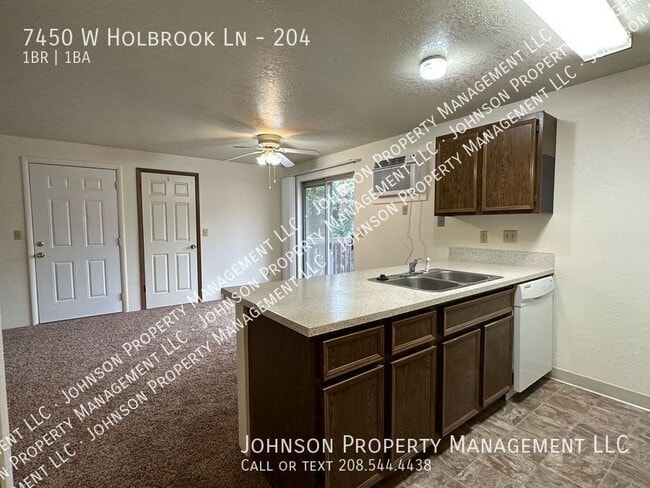 Foto del edificio - 7450 W Holbrook Ln