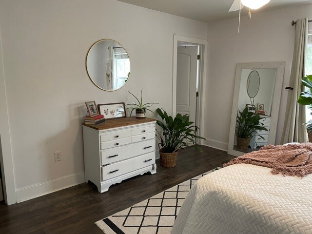 Foto del edificio - 423 Twin Lakes Ln