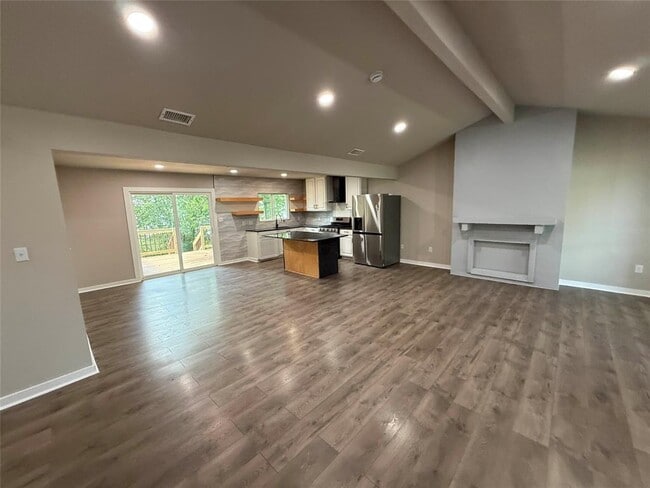 Building Photo - 7207 E Meadow Bend Dr