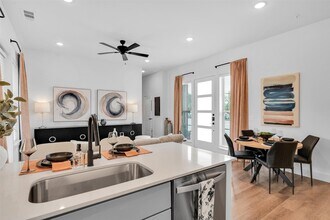 Building Photo - 1652 Spaniel Ave