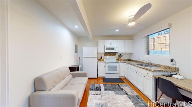 Building Photo - 4566 Sierra Dr